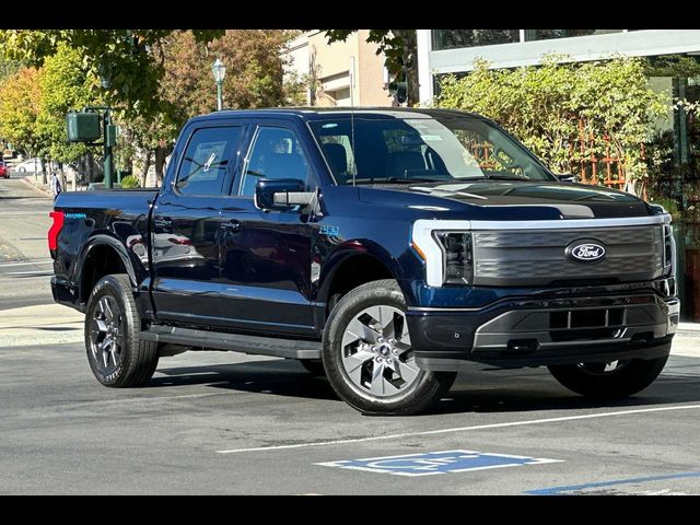 2024 Ford F-150 Lightning LARIAT