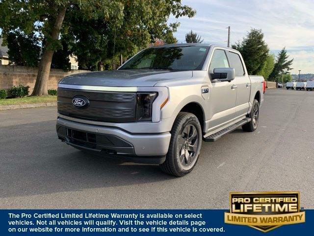 2024 Ford F-150 Lightning LARIAT