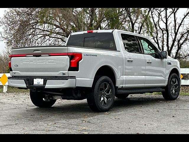 2024 Ford F-150 Lightning LARIAT