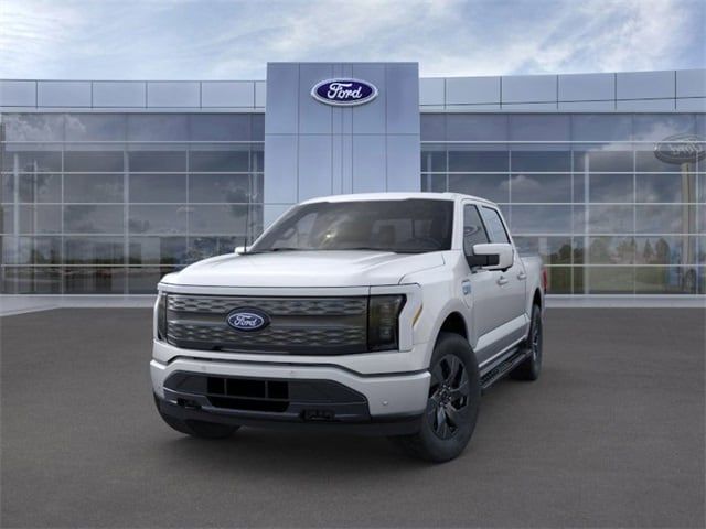 2024 Ford F-150 Lightning LARIAT