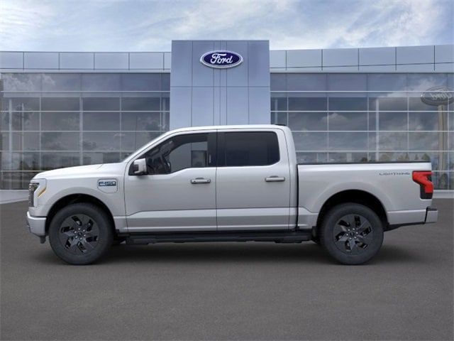 2024 Ford F-150 Lightning LARIAT