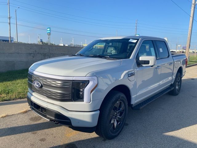 2024 Ford F-150 Lightning LARIAT