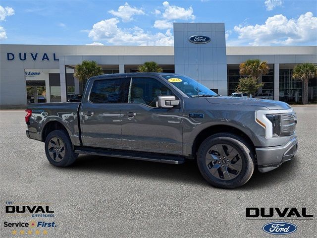 2024 Ford F-150 Lightning LARIAT