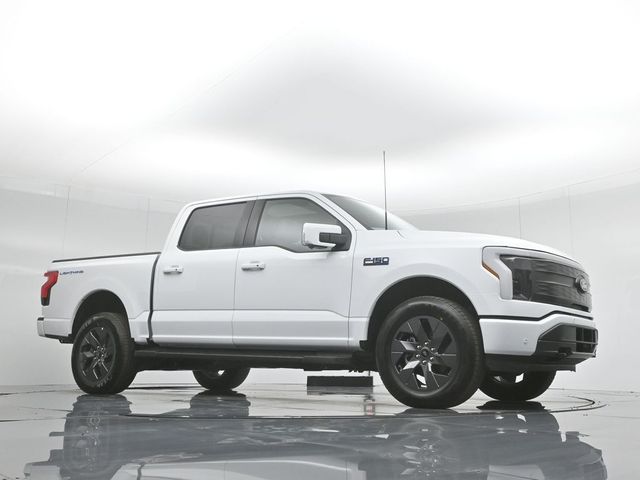 2024 Ford F-150 Lightning LARIAT