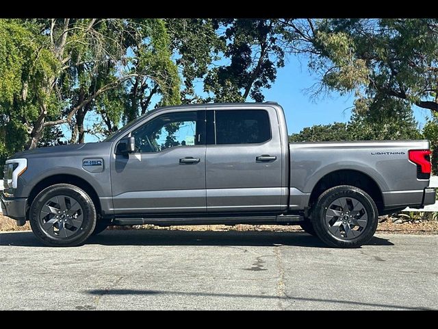 2024 Ford F-150 Lightning LARIAT