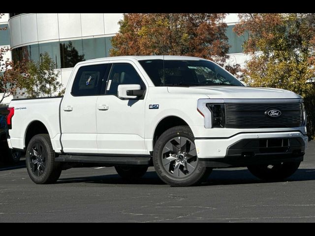 2024 Ford F-150 Lightning LARIAT