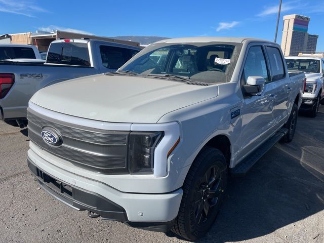 2024 Ford F-150 Lightning LARIAT