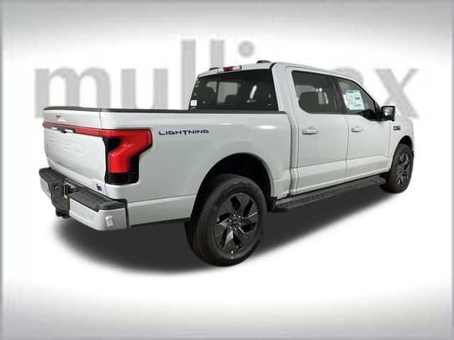 2024 Ford F-150 Lightning LARIAT