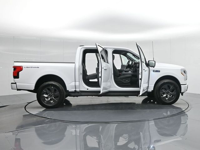 2024 Ford F-150 Lightning LARIAT