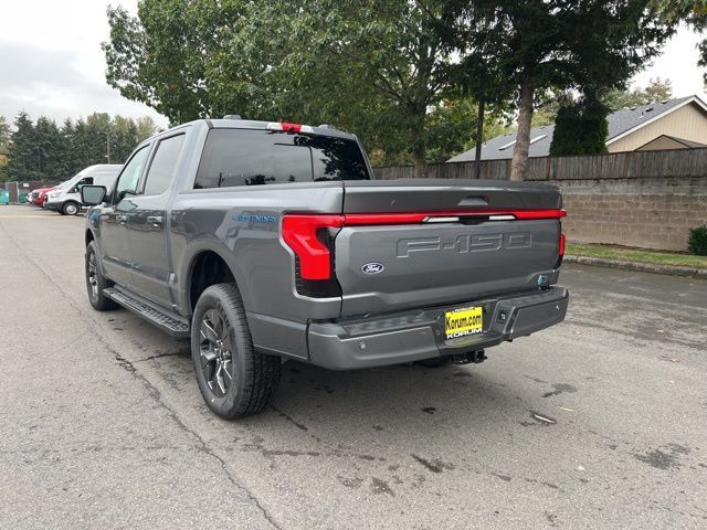 2024 Ford F-150 Lightning LARIAT