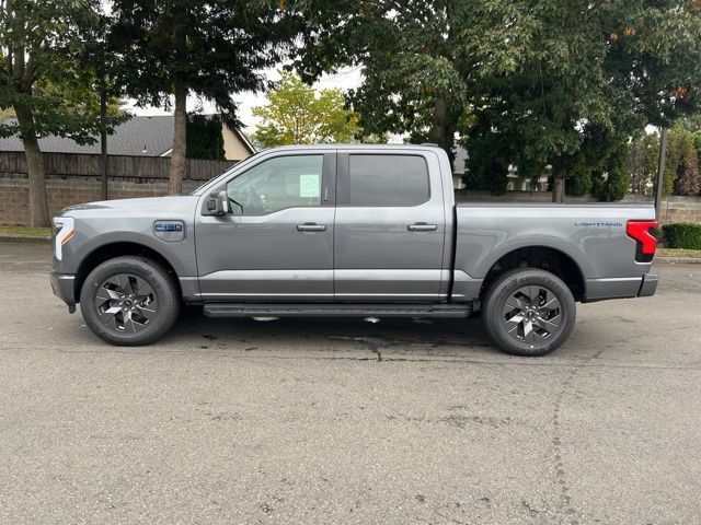 2024 Ford F-150 Lightning LARIAT