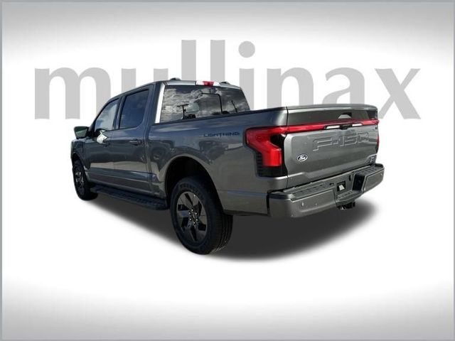 2024 Ford F-150 Lightning LARIAT