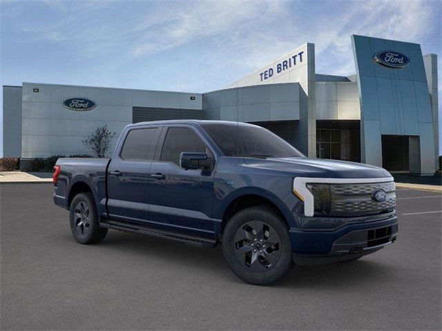 2024 Ford F-150 Lightning LARIAT