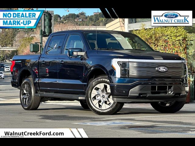 2024 Ford F-150 Lightning LARIAT