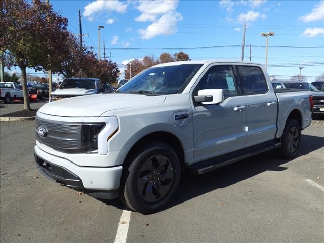 2024 Ford F-150 Lightning LARIAT