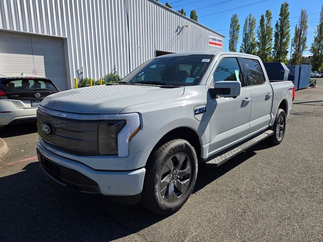 2024 Ford F-150 Lightning LARIAT