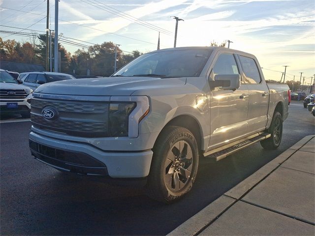 2024 Ford F-150 Lightning LARIAT