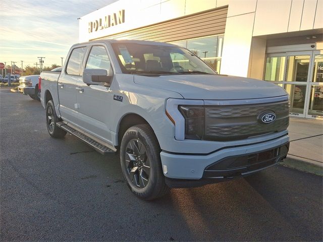 2024 Ford F-150 Lightning LARIAT