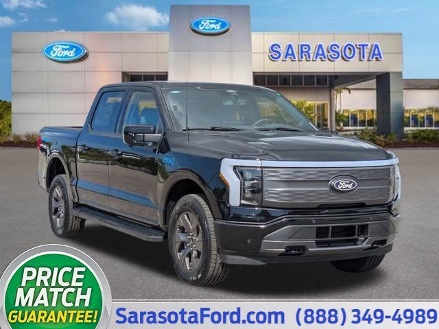 2024 Ford F-150 Lightning LARIAT