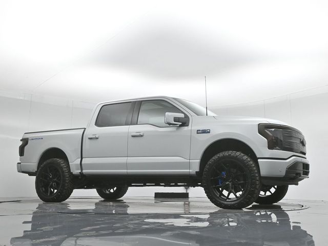 2024 Ford F-150 Lightning LARIAT