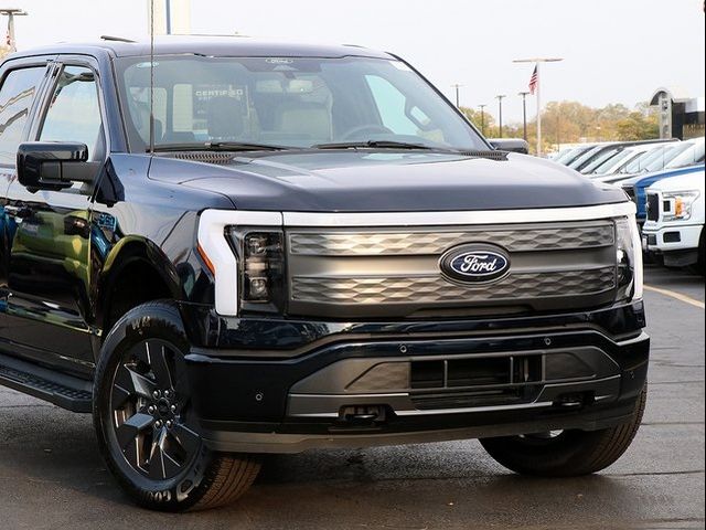 2024 Ford F-150 Lightning LARIAT