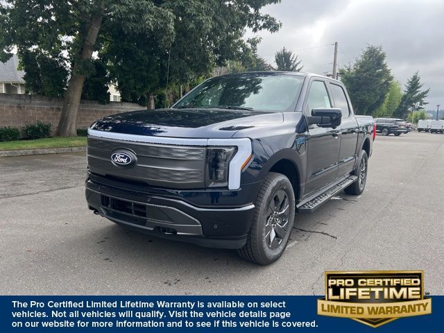 2024 Ford F-150 Lightning LARIAT