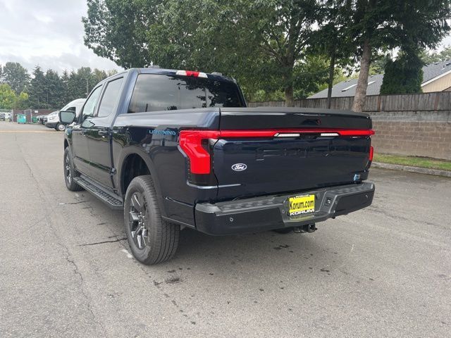 2024 Ford F-150 Lightning LARIAT