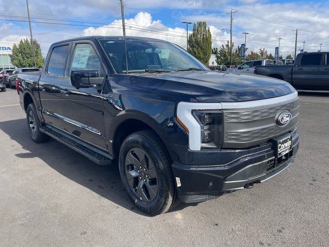 2024 Ford F-150 Lightning LARIAT