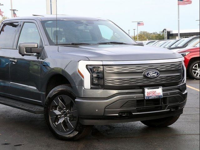 2024 Ford F-150 Lightning LARIAT