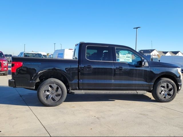 2024 Ford F-150 Lightning LARIAT