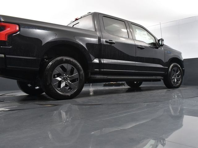 2024 Ford F-150 Lightning LARIAT