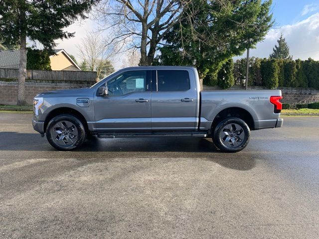 2024 Ford F-150 Lightning LARIAT