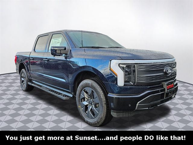 2024 Ford F-150 Lightning LARIAT