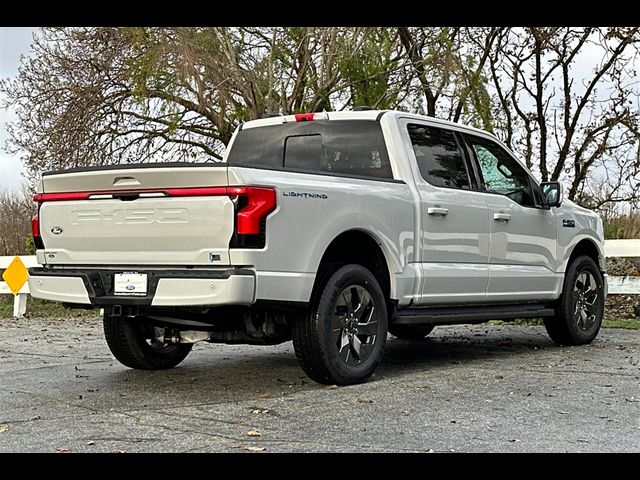 2024 Ford F-150 Lightning LARIAT