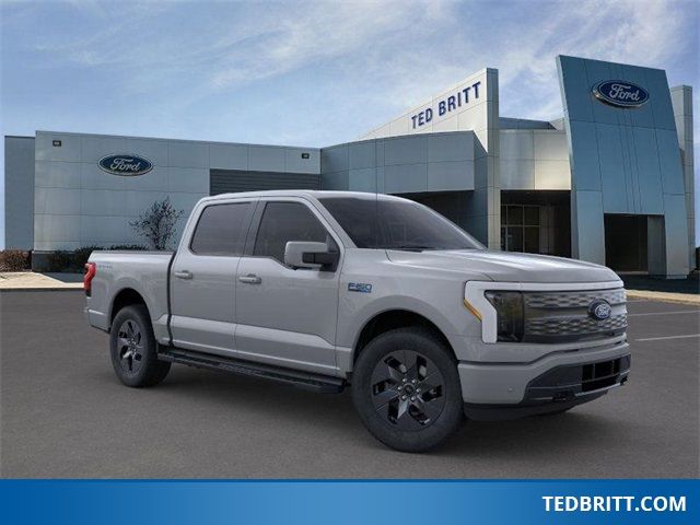 2024 Ford F-150 Lightning LARIAT