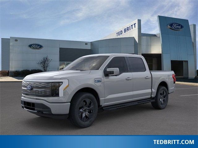 2024 Ford F-150 Lightning LARIAT