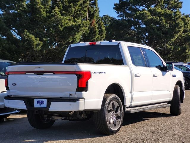 2024 Ford F-150 Lightning LARIAT