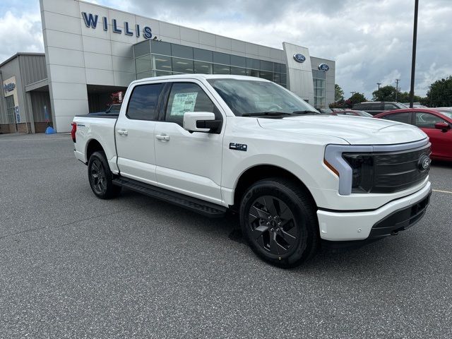 2024 Ford F-150 Lightning LARIAT