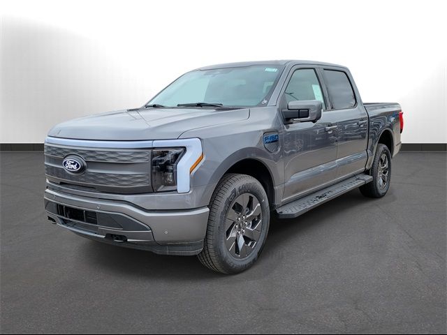 2024 Ford F-150 Lightning LARIAT