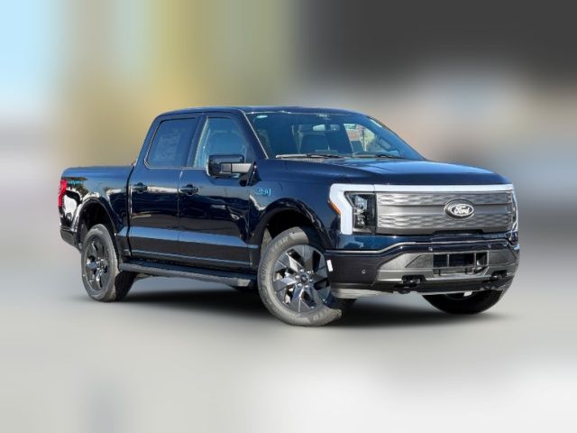 2024 Ford F-150 Lightning LARIAT