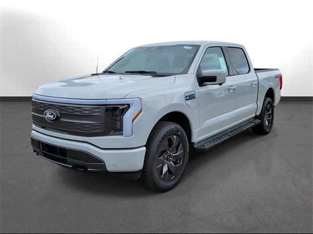 2024 Ford F-150 Lightning LARIAT