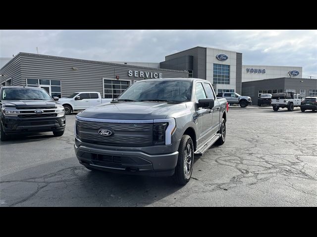 2024 Ford F-150 Lightning LARIAT