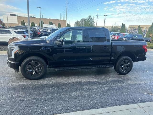 2024 Ford F-150 Lightning LARIAT