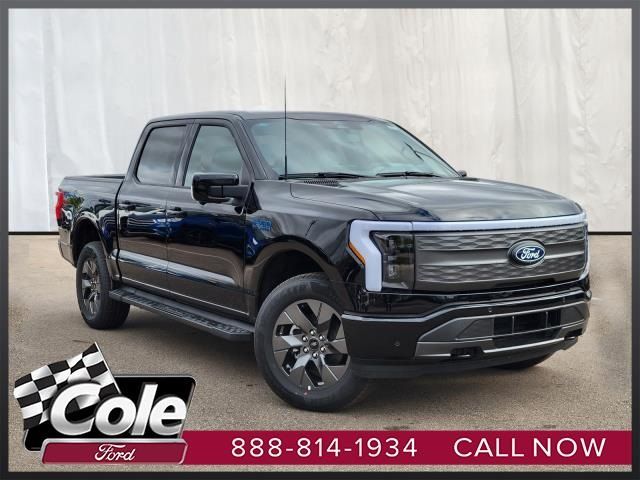 2024 Ford F-150 Lightning LARIAT