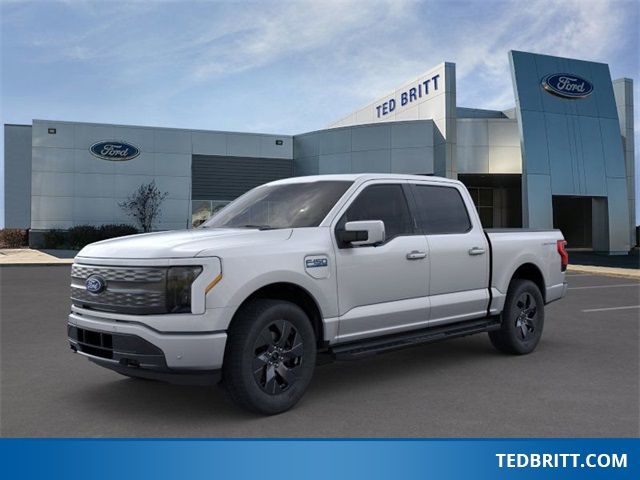 2024 Ford F-150 Lightning LARIAT