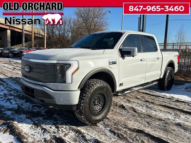 2024 Ford F-150 Lightning LARIAT