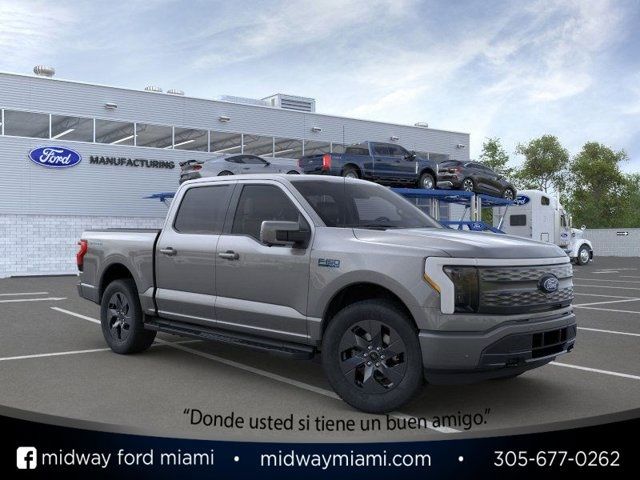 2024 Ford F-150 Lightning LARIAT