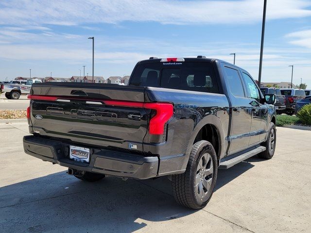 2024 Ford F-150 Lightning LARIAT