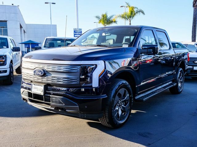 2024 Ford F-150 Lightning LARIAT