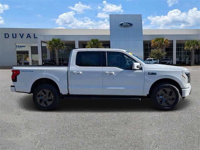 2024 Ford F-150 Lightning LARIAT